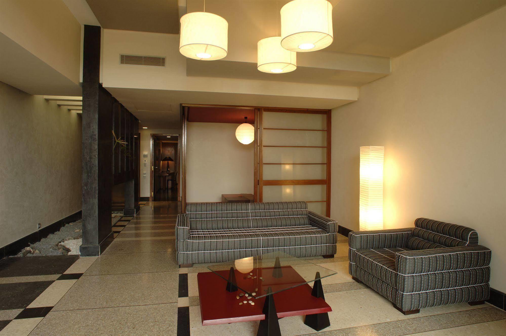 Hotel Des Arts Resort & Spa Tamarist Dış mekan fotoğraf
